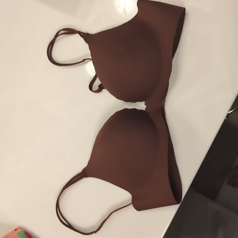 VS Angels Secret Embrace push up bra